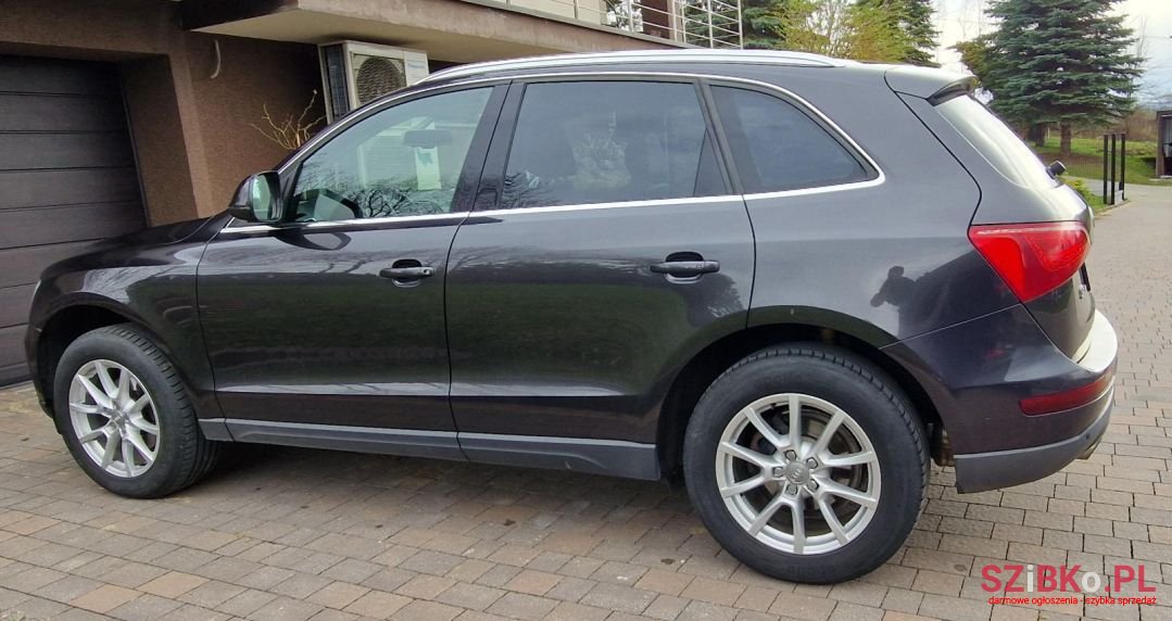 2009' Audi Q5 S-Tronic photo #3