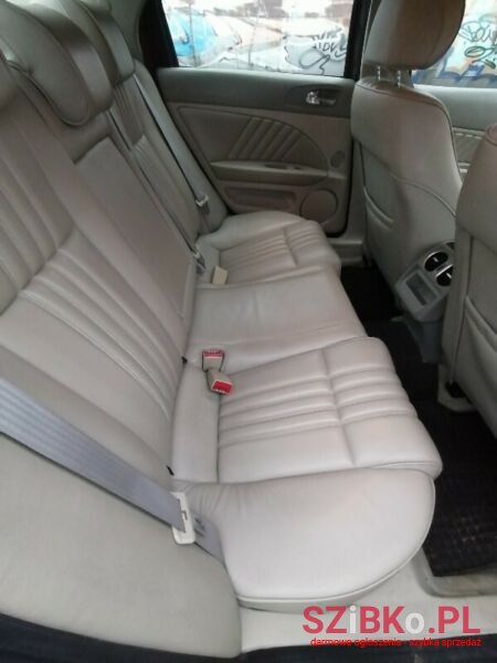 2005' Alfa Romeo 159 photo #3