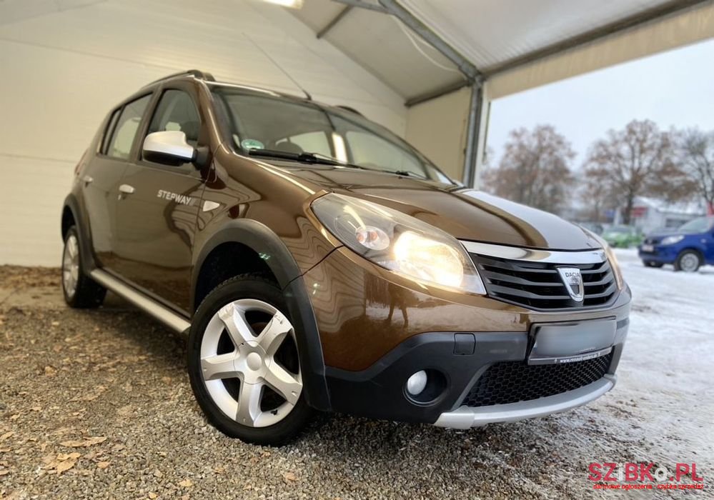 2012' Dacia Sandero Stepway 1.6 photo #2