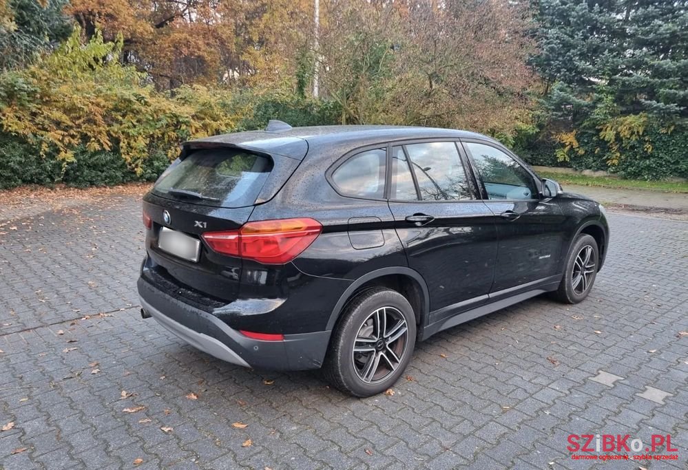 2017' BMW X1 Sdrive18D photo #3