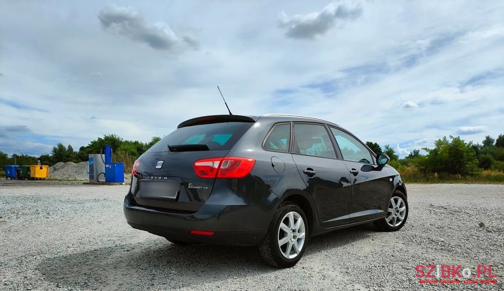 2011' SEAT Ibiza photo #3