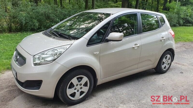 2011' Kia Venga photo #3