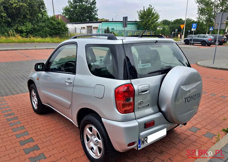 2001' Toyota RAV4 photo #4