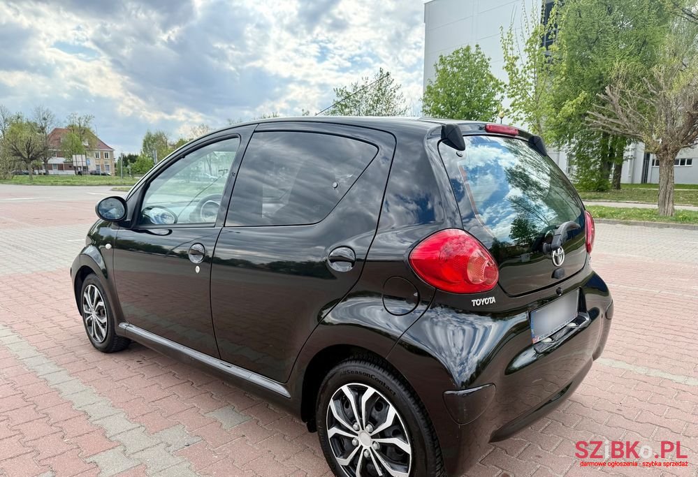 2006' Toyota Aygo photo #3