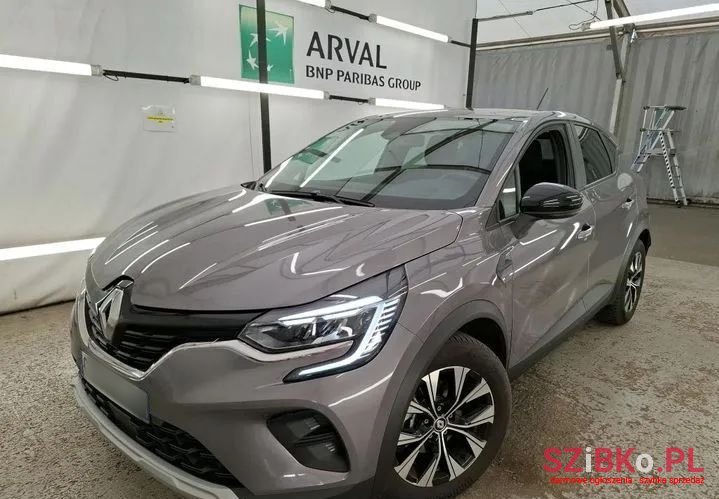 2022' Renault Captur photo #1