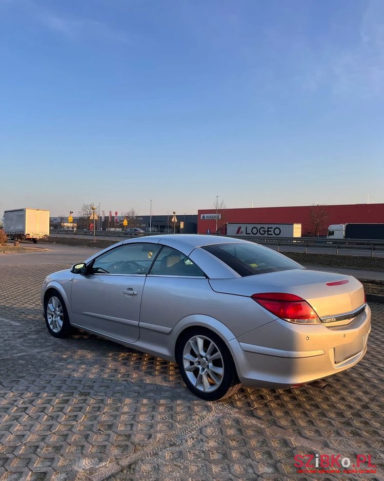 2007' Opel Astra 1.8 Cosmo photo #4