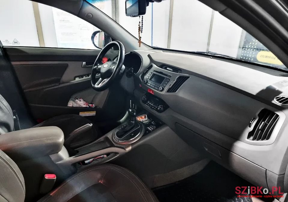 2010' Kia Sportage photo #6