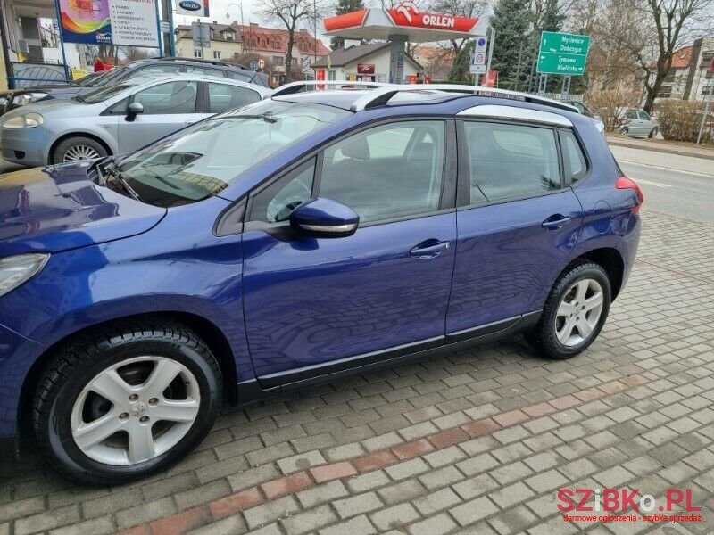 2013' Peugeot 2008 photo #3