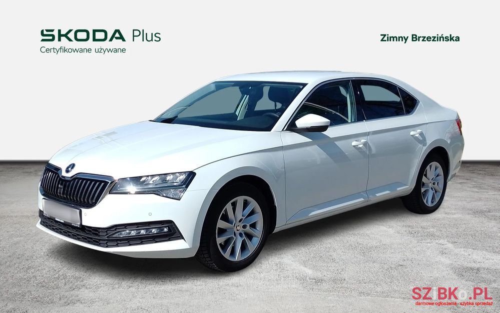 2023' Skoda Superb photo #1
