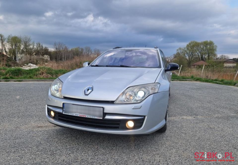 2008' Renault Laguna photo #1