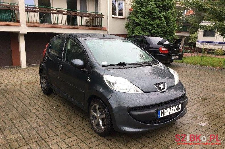 2007' Peugeot 107 photo #2