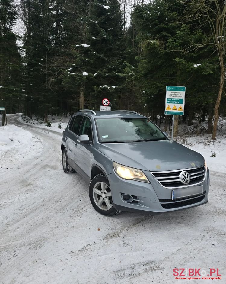 2008' Volkswagen Tiguan photo #2