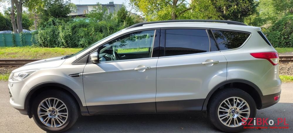2013' Ford Kuga photo #2