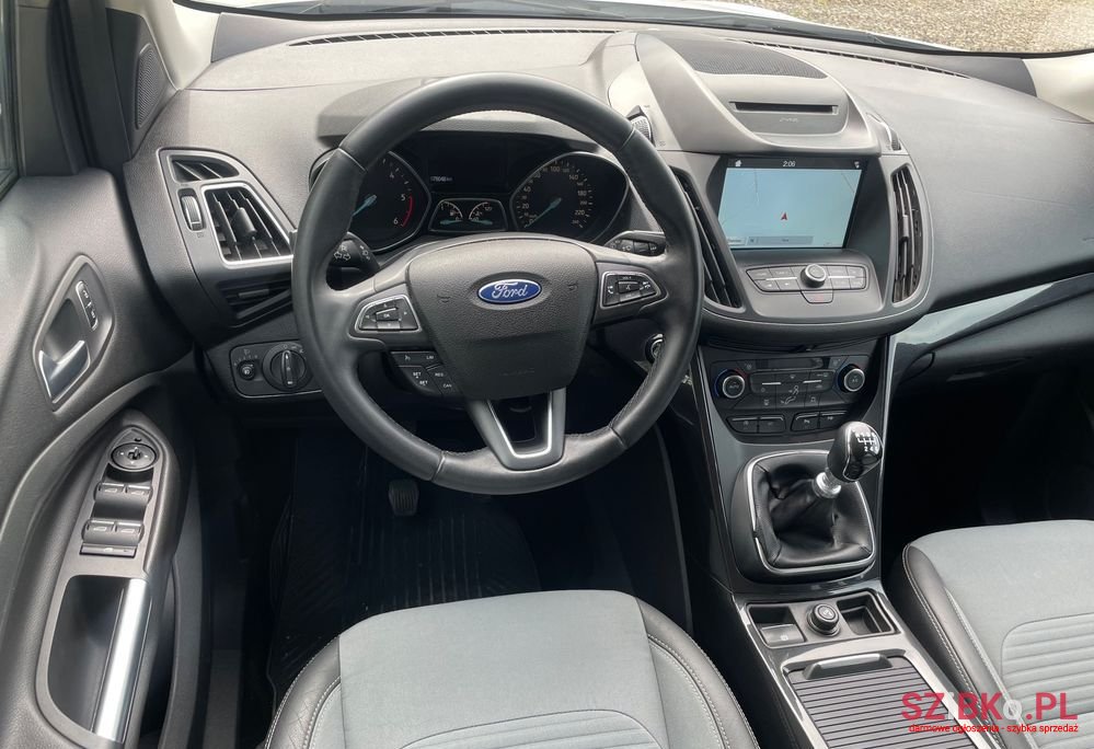 2016' Ford Kuga photo #5