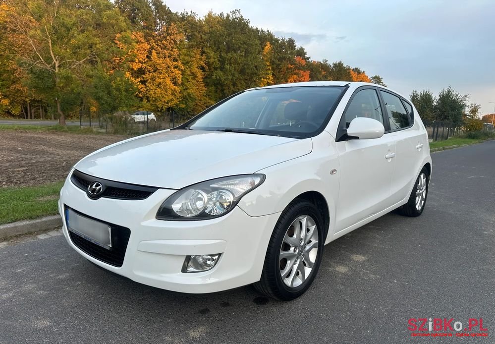 2009' Hyundai i30 photo #1