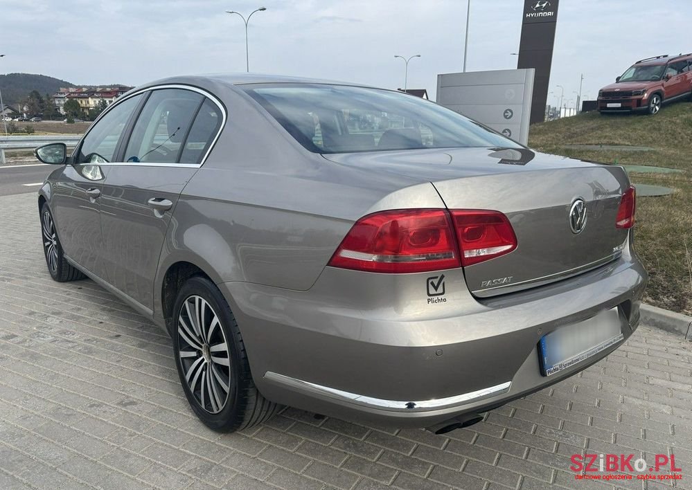 2014' Volkswagen Passat photo #4