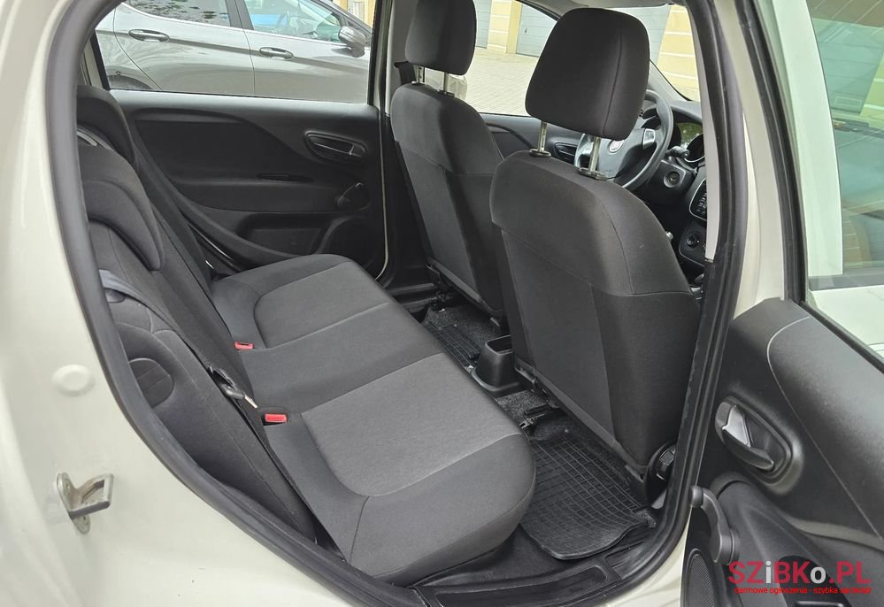 2017' Fiat Punto photo #6