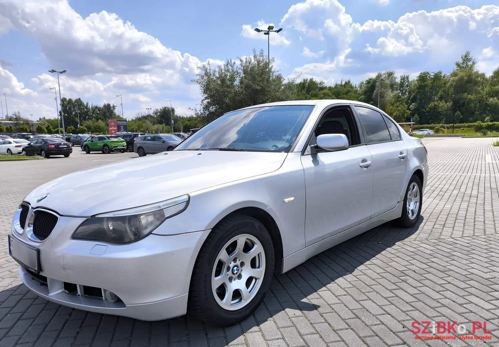 2003' BMW 5 Series 530I photo #1