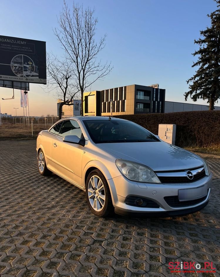 2007' Opel Astra 1.8 Cosmo photo #1