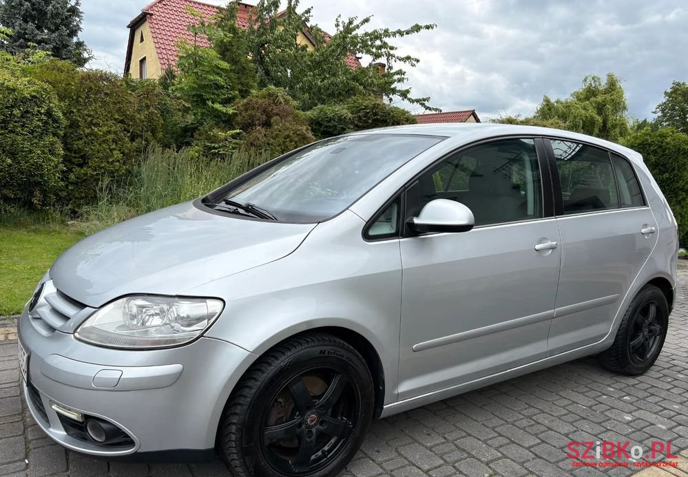 2007' Volkswagen Golf Plus photo #2