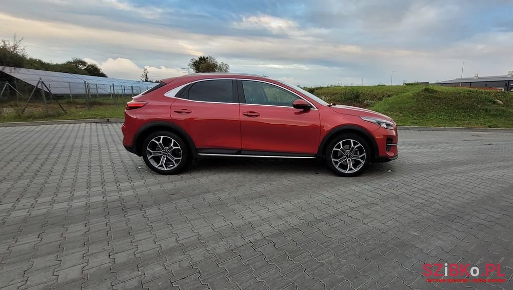 2022' Kia XCeed photo #4