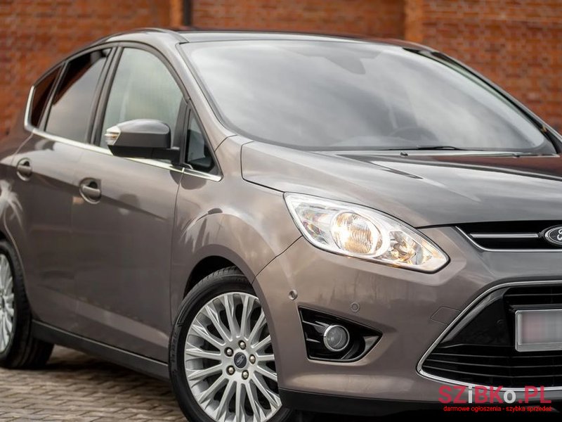2013' Ford C-MAX photo #1
