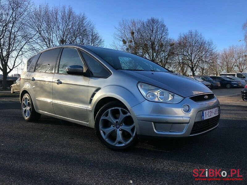 2008' Ford S-Max photo #2