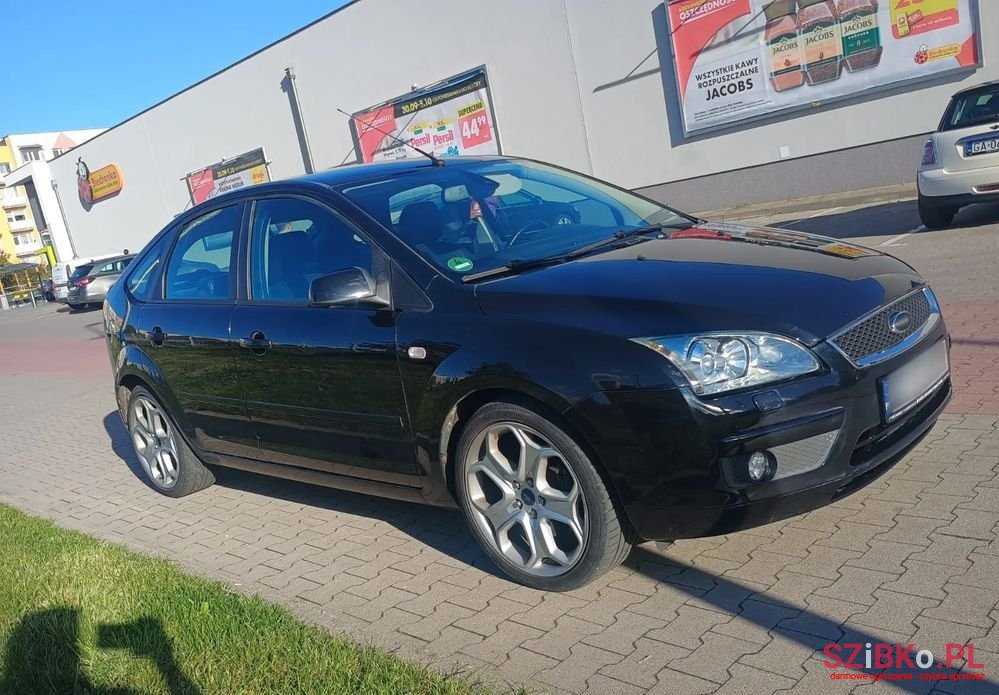 2006' Ford Focus 2.0 16V Titanium photo #1