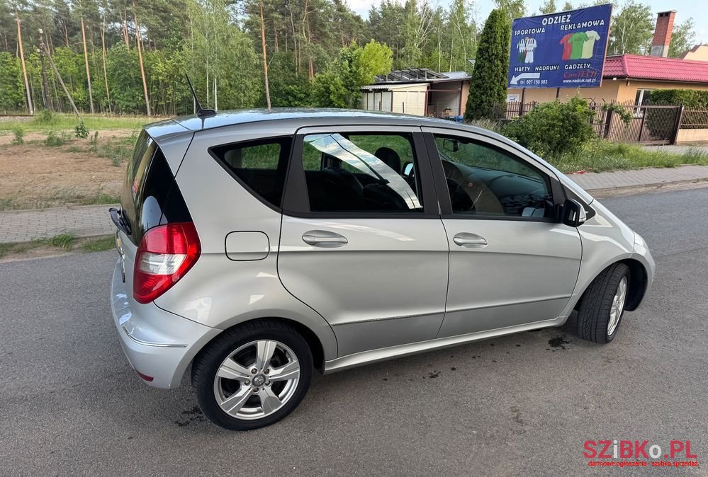 2010' Mercedes-Benz A-Class photo #4