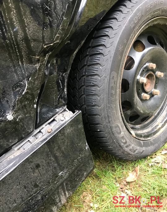 2008' BMW 1 Series photo #5