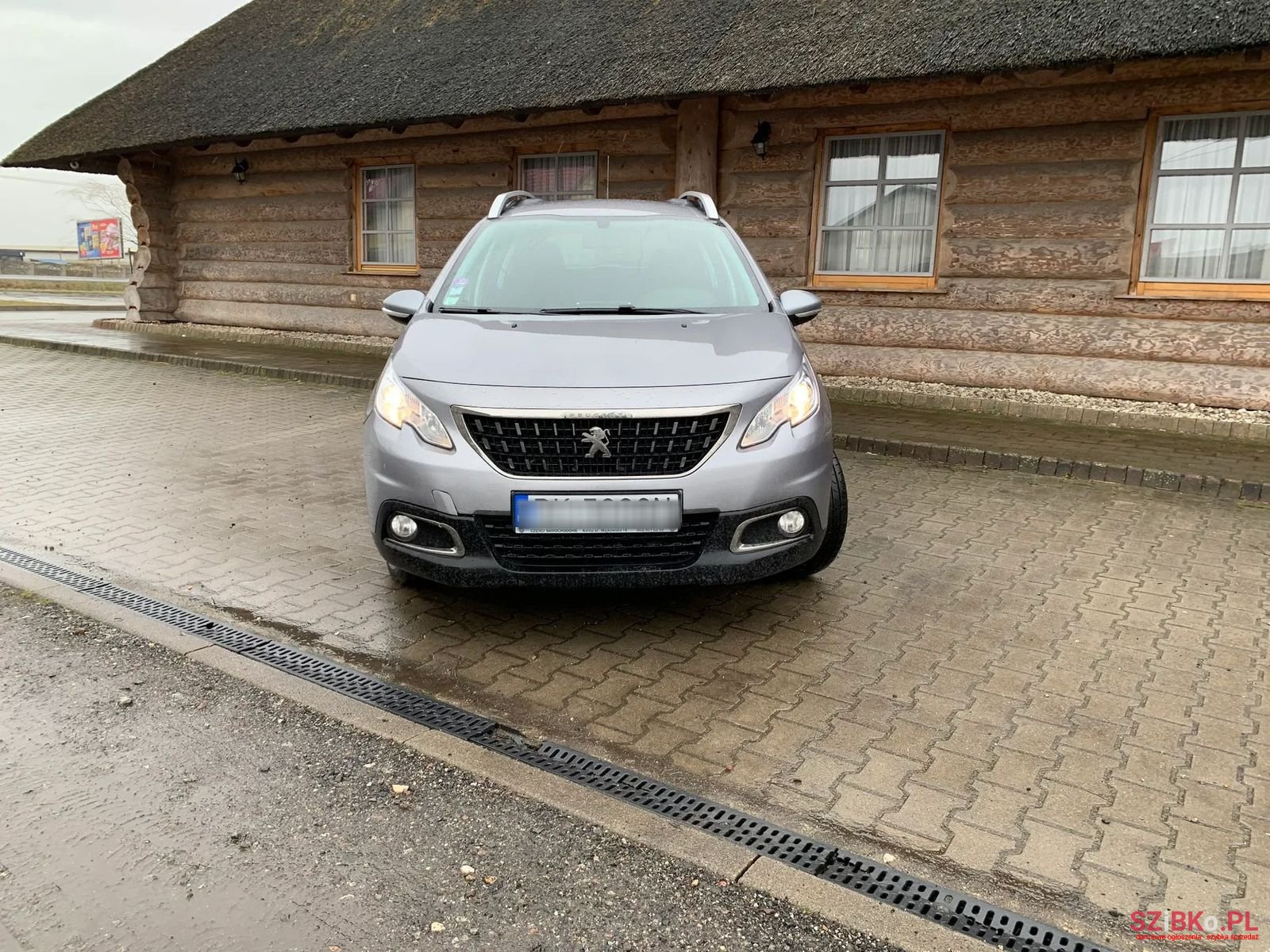 2016' Peugeot 2008 photo #2
