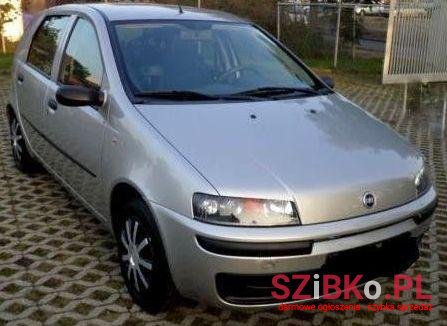 2002' Fiat Punto photo #1