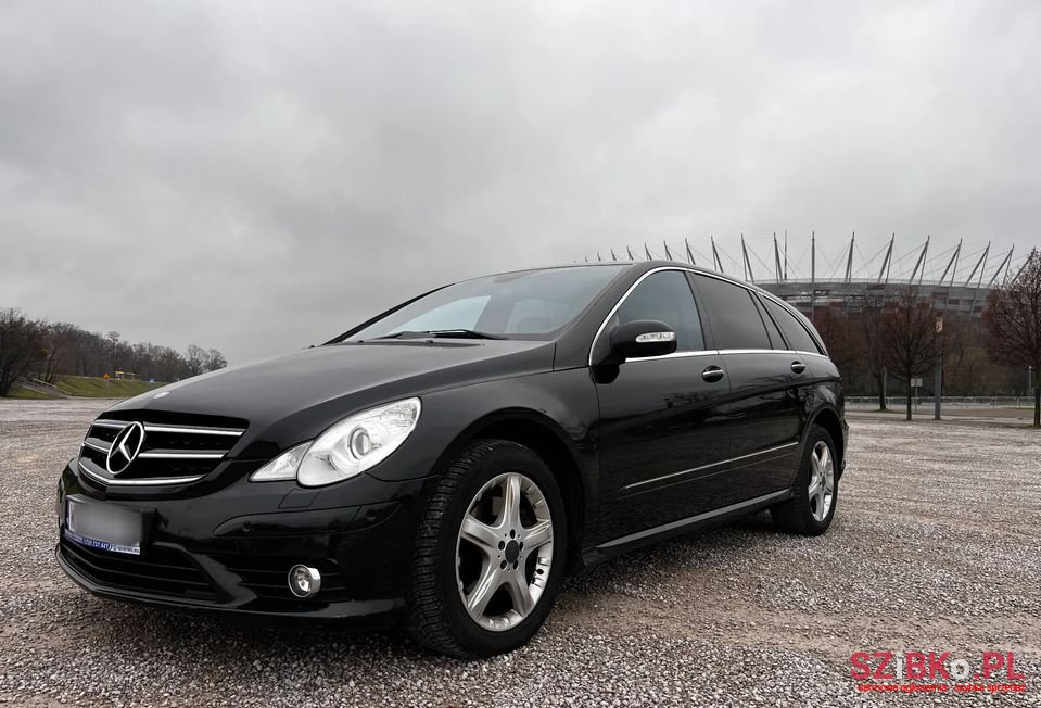 2009' Mercedes-Benz R-Class photo #1