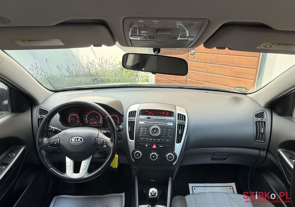 2010' Kia Ceed photo #5