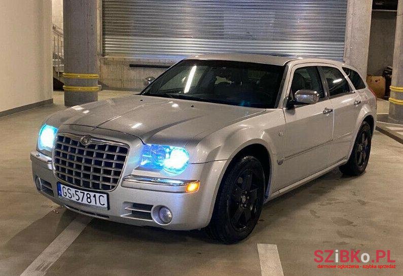 2006' Chrysler 300C photo #1