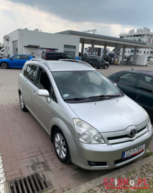 2005' Toyota Corolla Verso photo #6