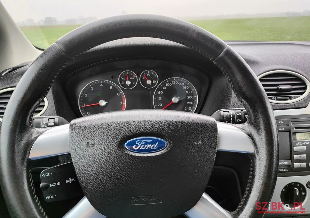 2007' Ford Focus 1.6 16V Ambiente photo #3