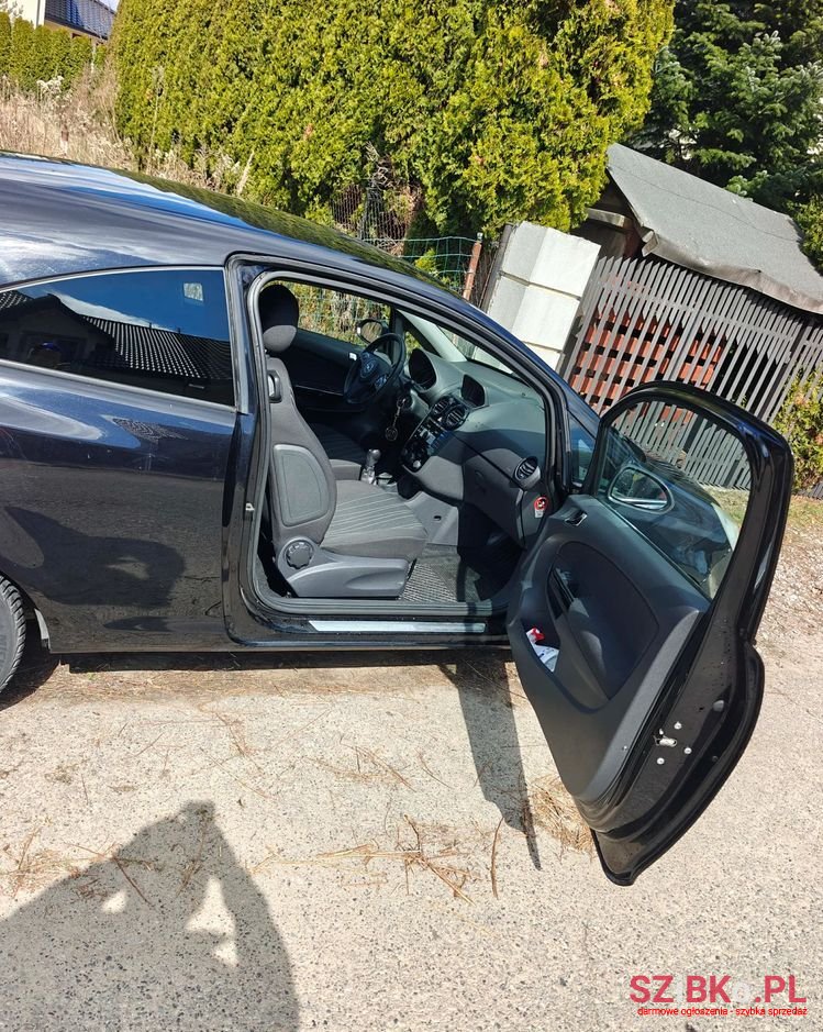 2011' Opel Corsa photo #6