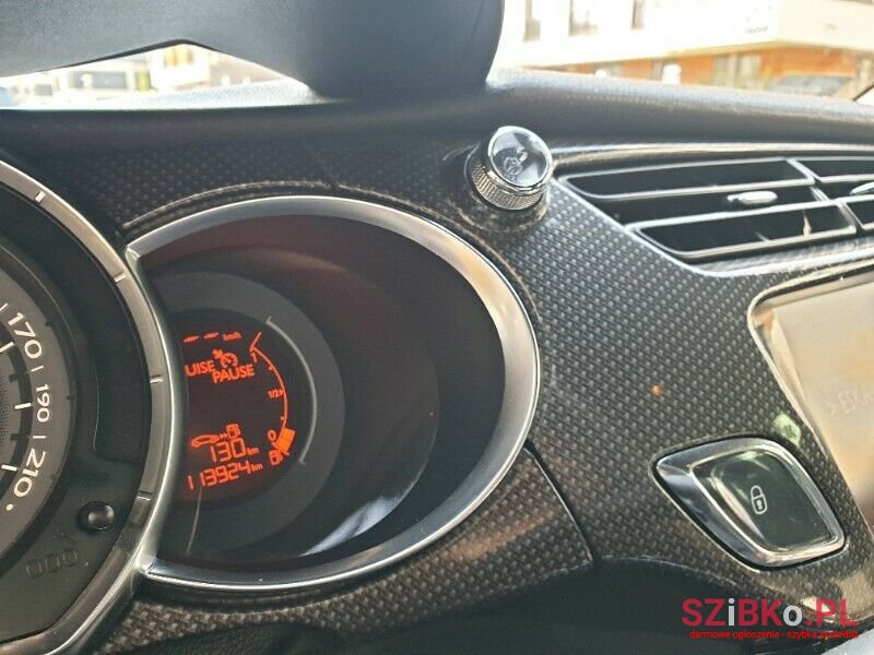 2011' Citroen DS3 photo #5