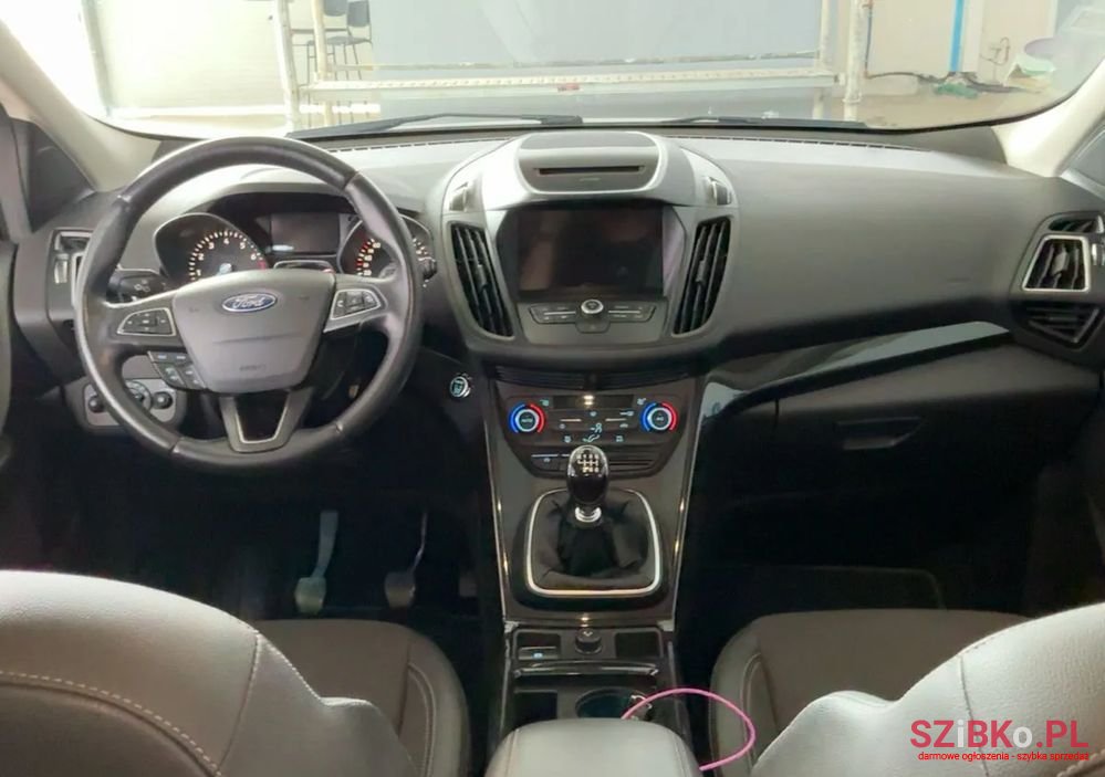 2019' Ford Kuga photo #5