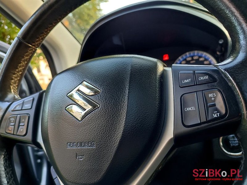 2014' Suzuki SX4 S-Cross photo #4