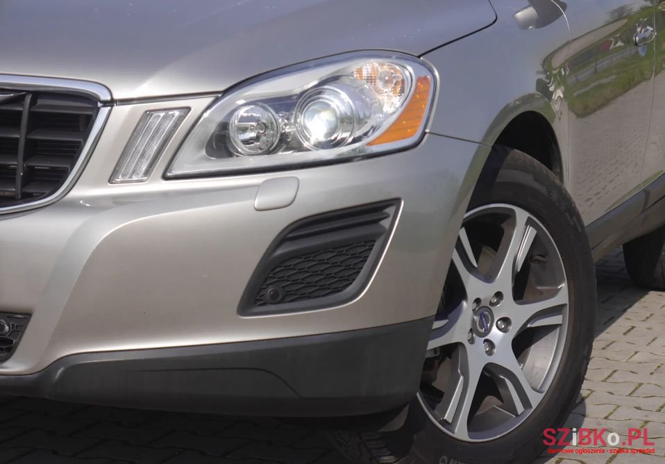 2011' Volvo Xc 60 photo #2