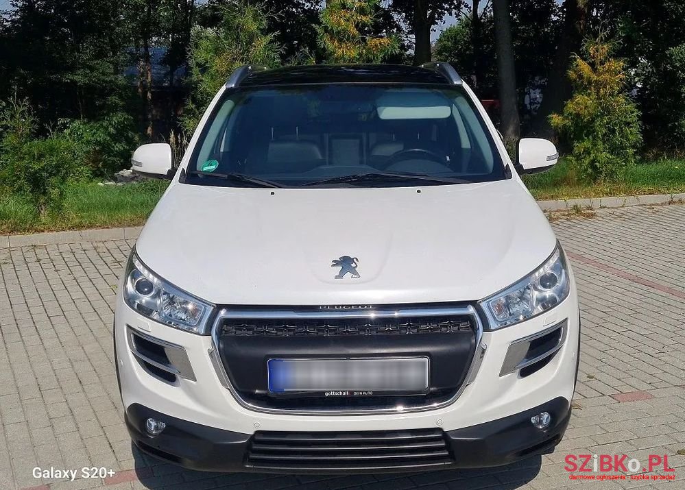 2012' Peugeot 4008 photo #2