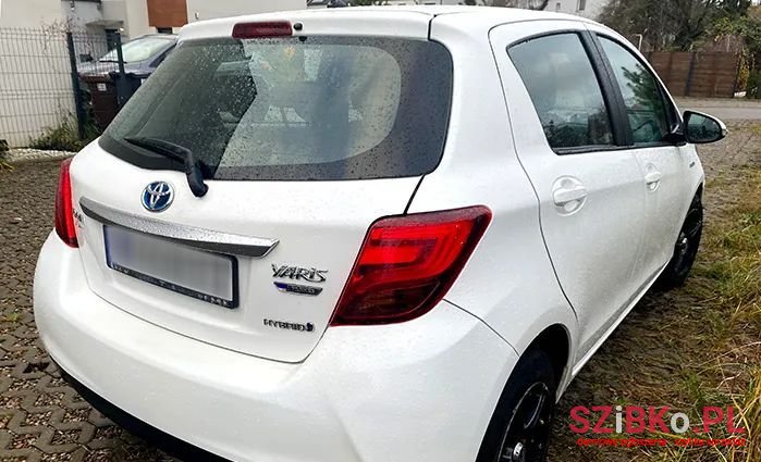 2016' Toyota Yaris photo #3