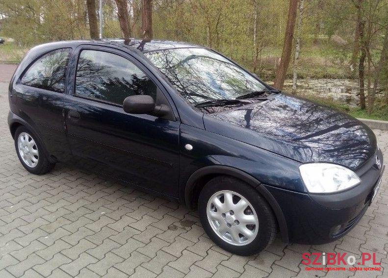 2001' Opel Corsa photo #1