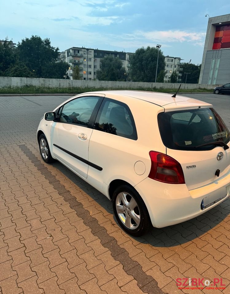 2006' Toyota Yaris 1.3 Blue photo #3