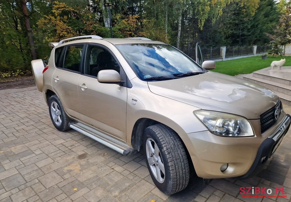 2007' Toyota RAV4 2.2 D-4D Premium photo #3