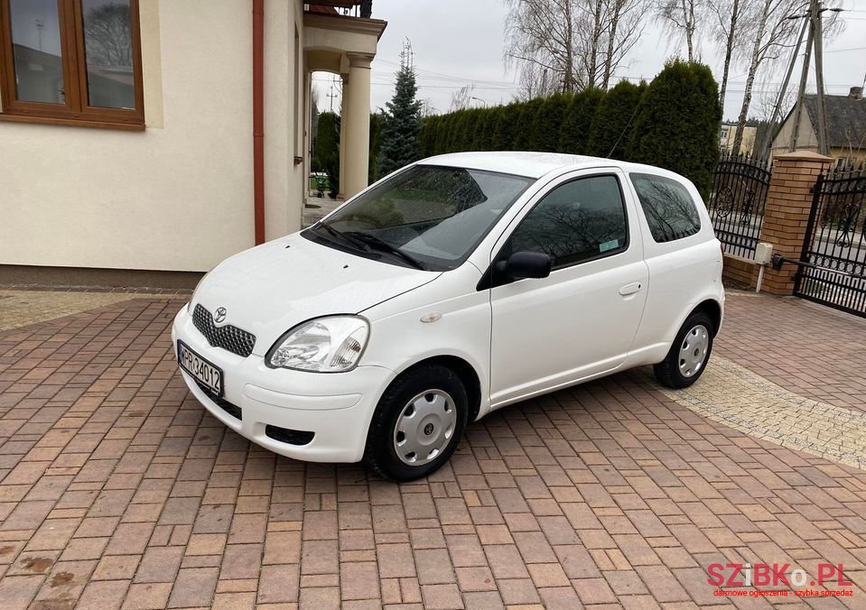 2003' Toyota Yaris photo #1