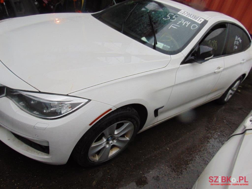 2013' BMW 3 Series GT photo #2
