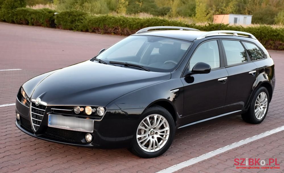 2008' Alfa Romeo 159 photo #3
